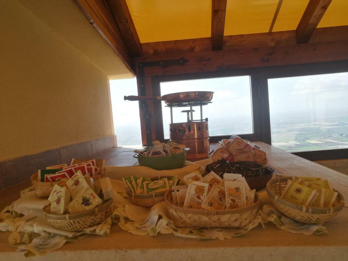 La Rupe Bed And Breakfast Норма Экстерьер фото