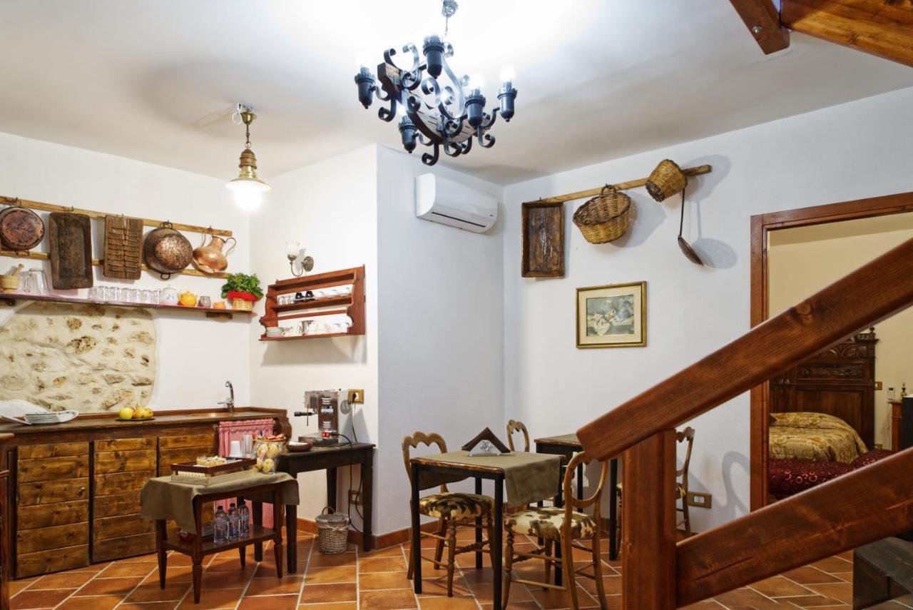 La Rupe Bed And Breakfast Норма Экстерьер фото